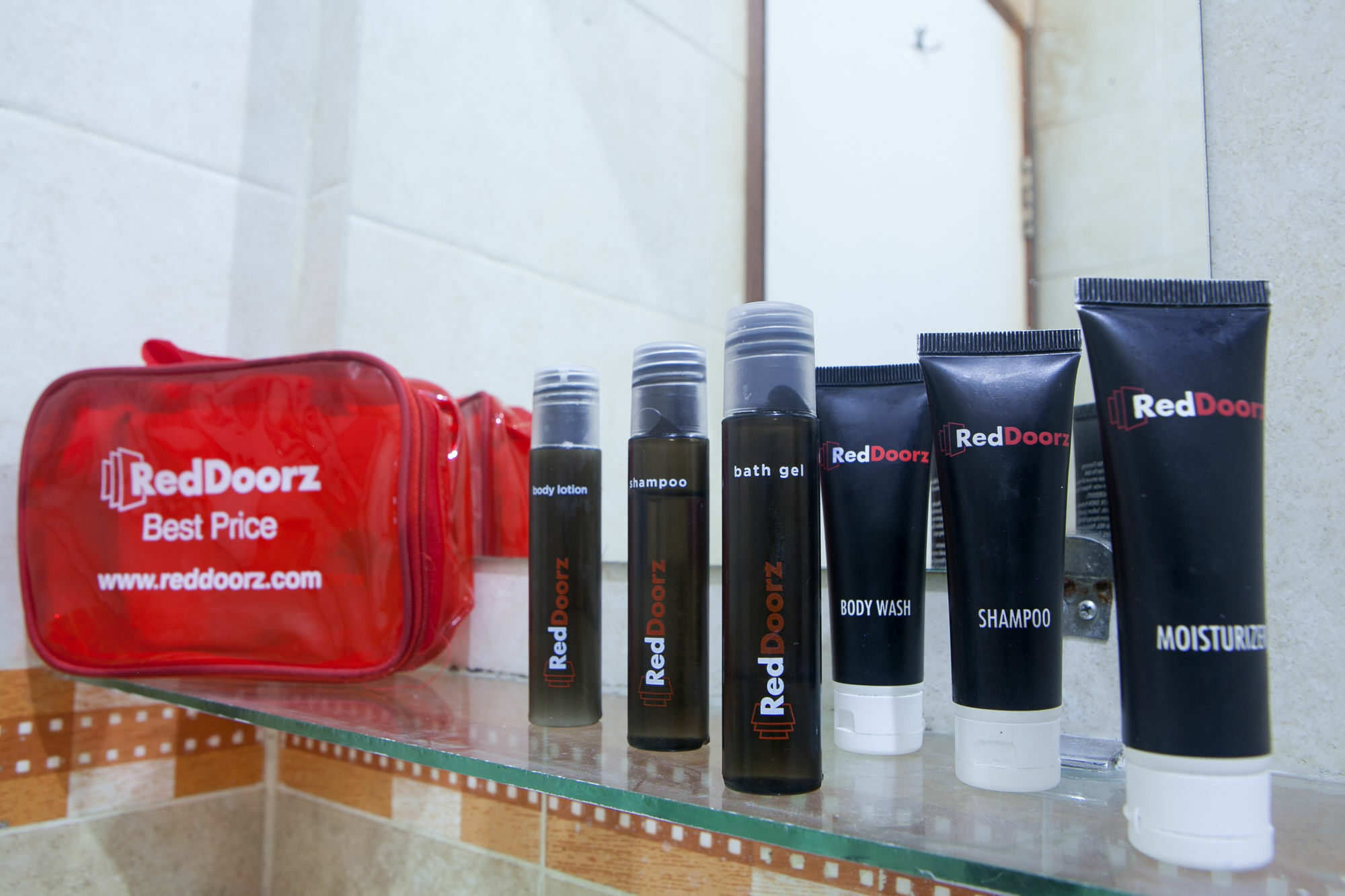 Reddoorz @ Cihampelas Bandung Exterior photo